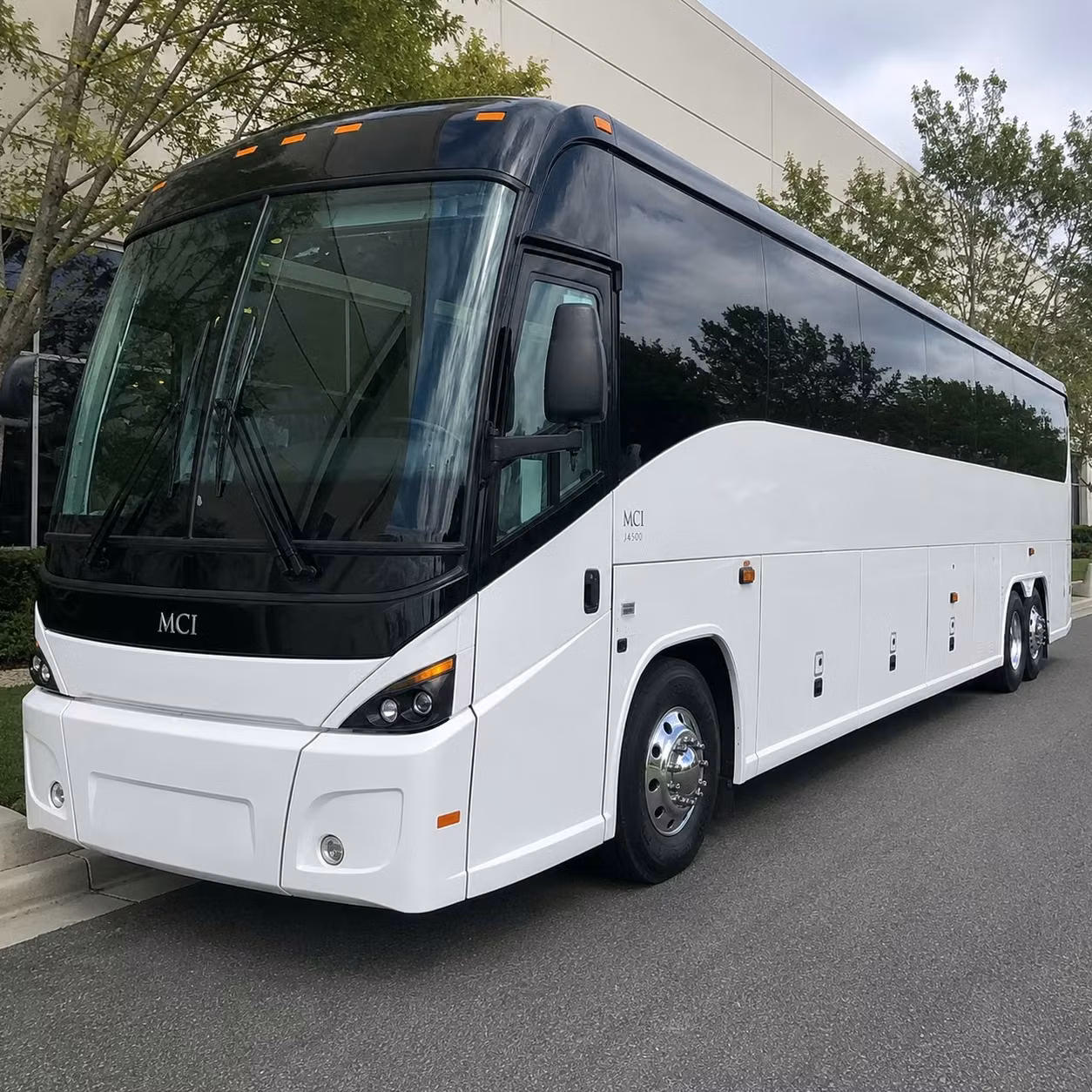 daily corporate shuttle service along the us 75 corridor in richardson