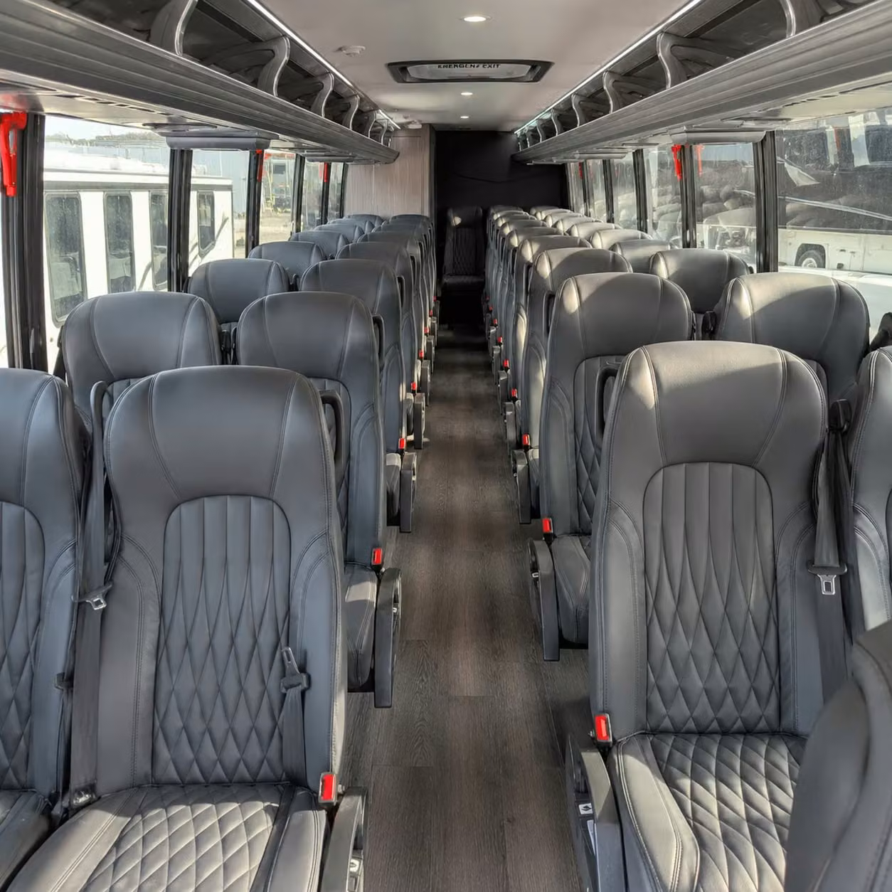 richardson 25 passenger minibus rental