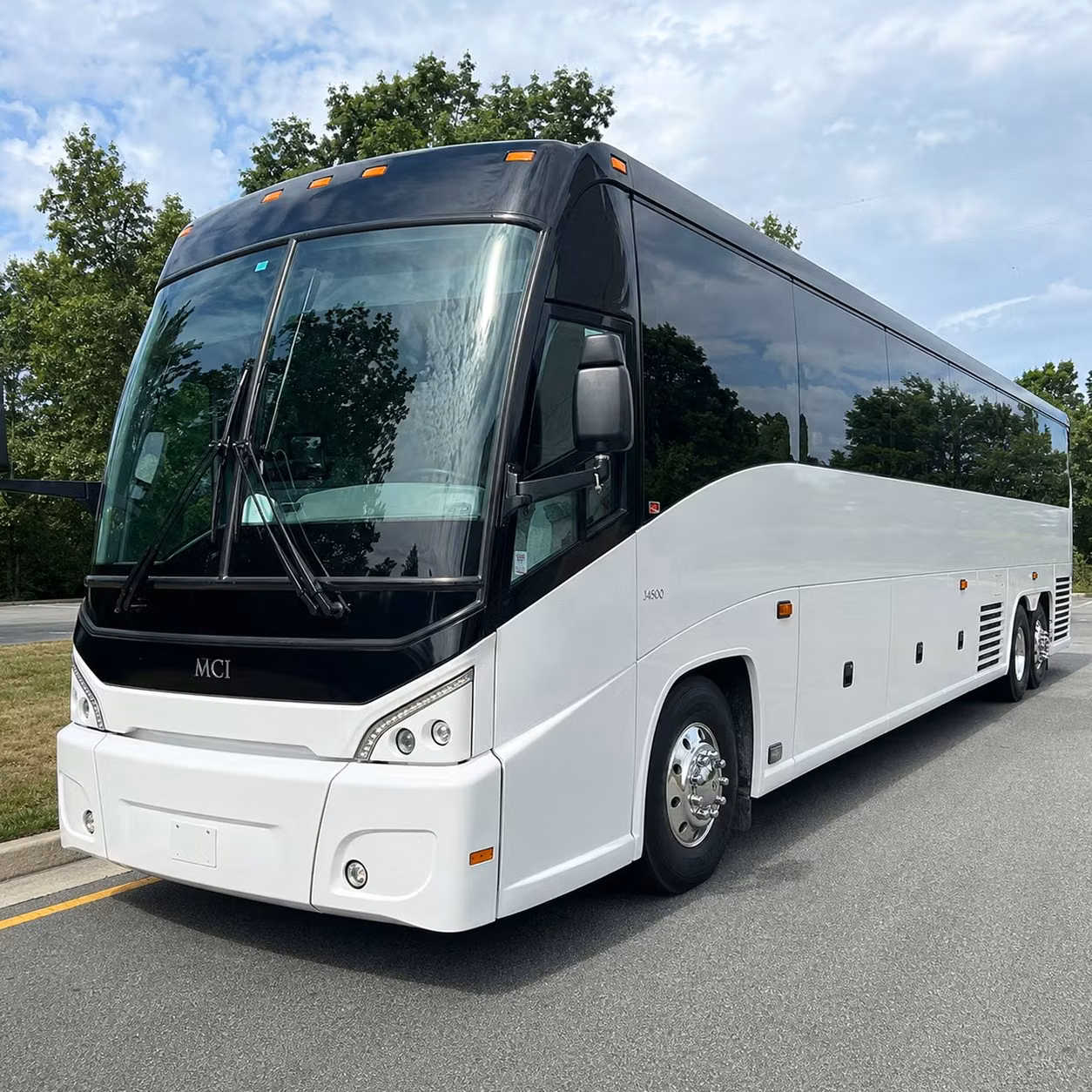 weekend getaways and group vacations from richardson are easy with the right bus